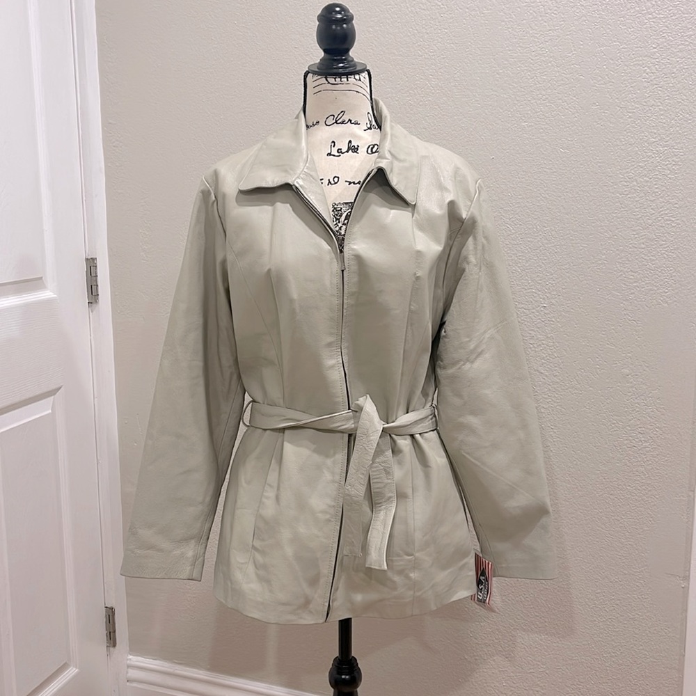 ✨ U.S.A Leather Women Jacket New W/Tags ✨
